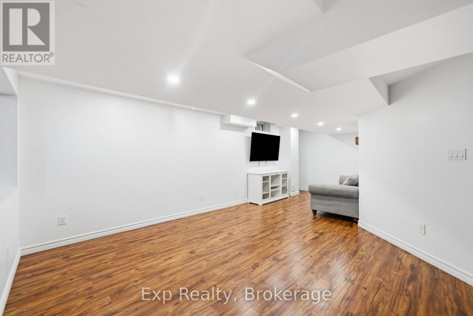 26 WILLIAM FAIR DRIVE - 36