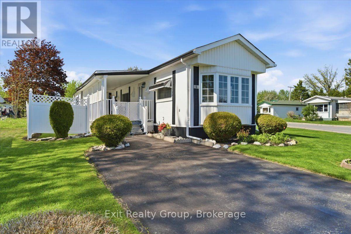 5 CHAPEL BOULEVARD - 1