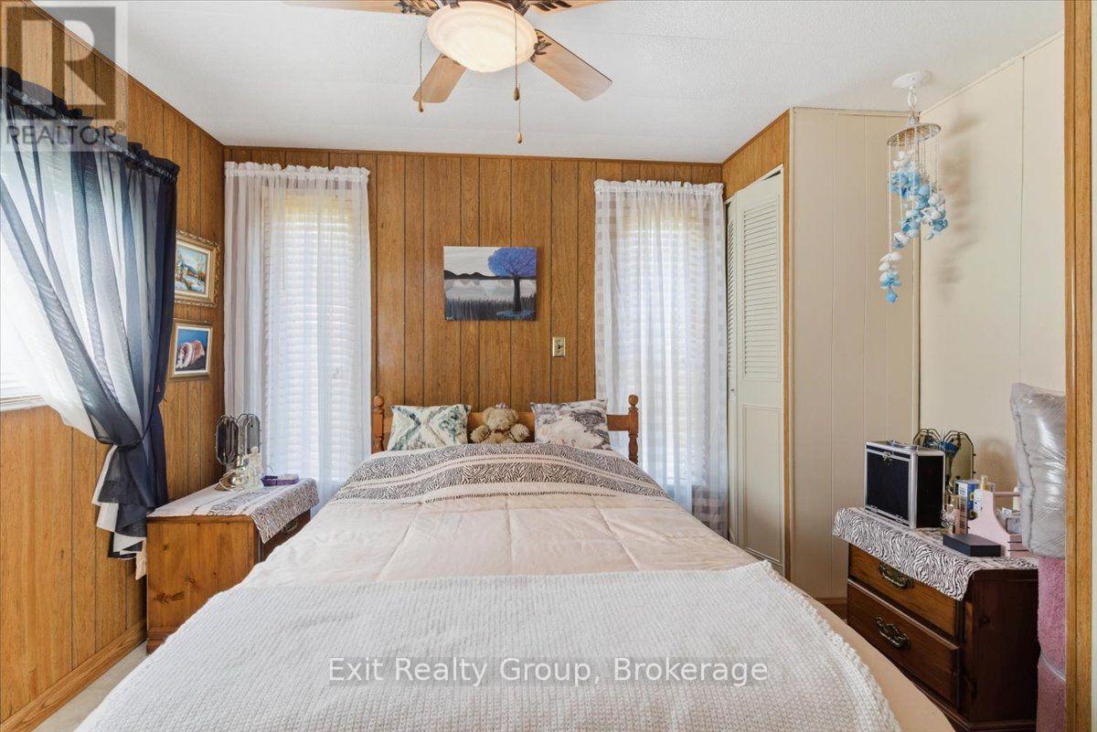 5 CHAPEL BOULEVARD - 23