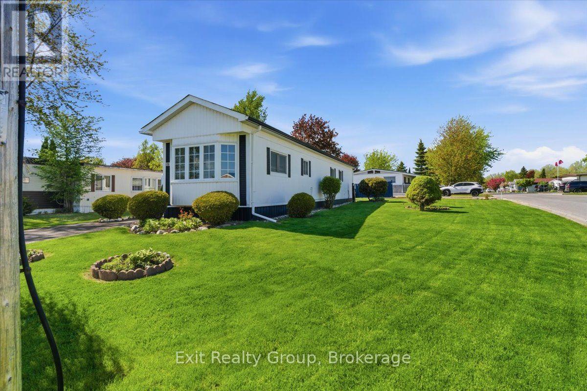5 CHAPEL BOULEVARD - 34