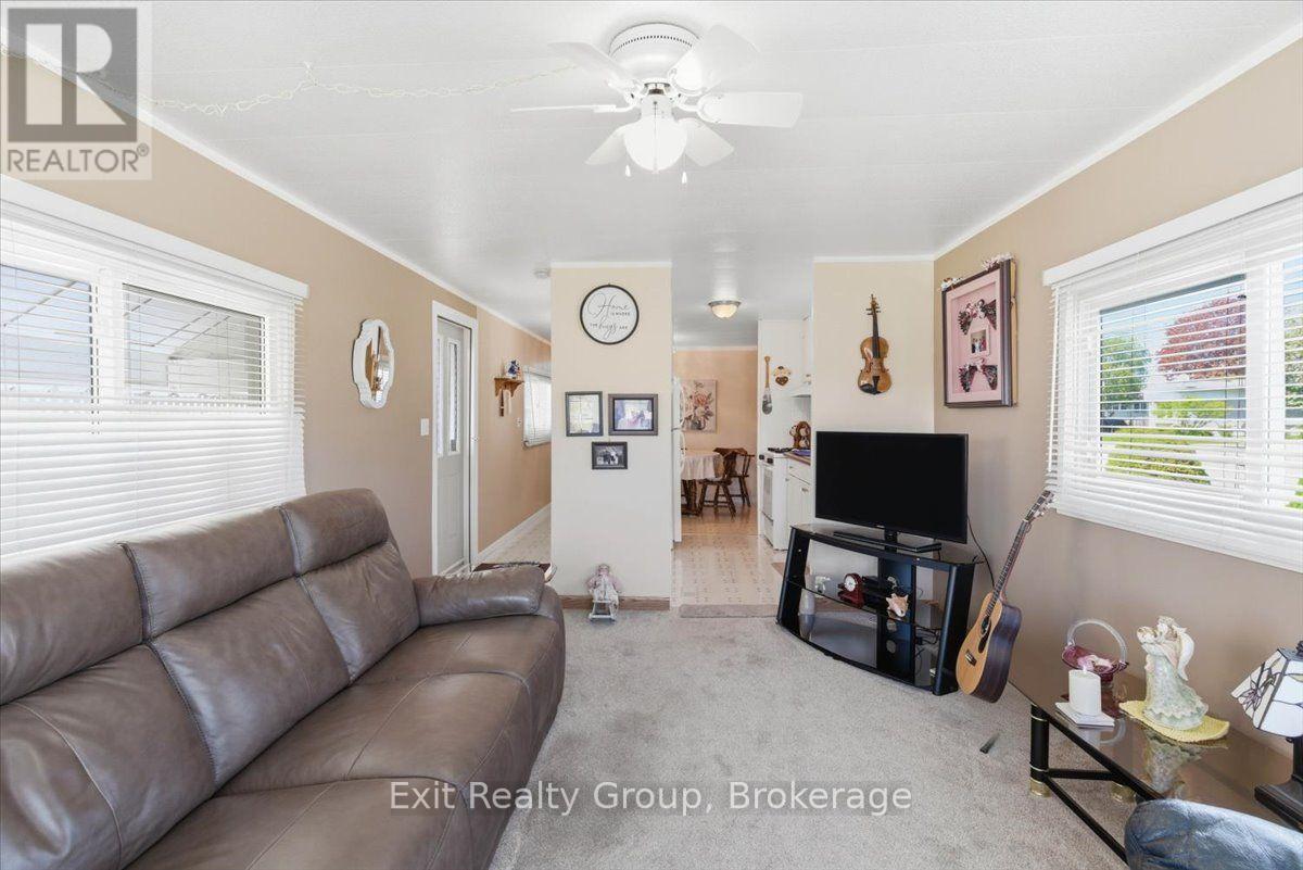 5 CHAPEL BOULEVARD - 5