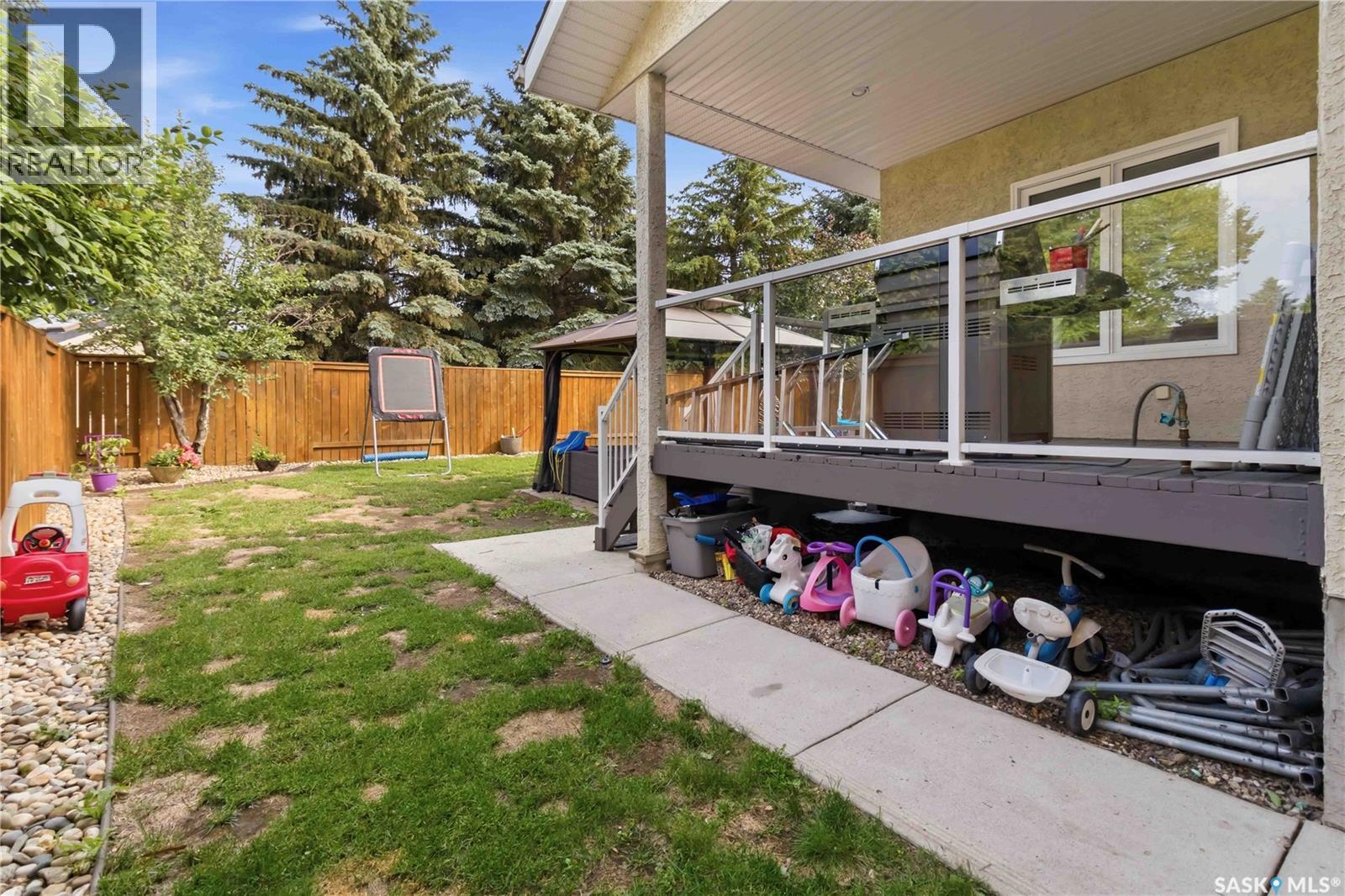 131 MENDEL CRESCENT — photo 46
