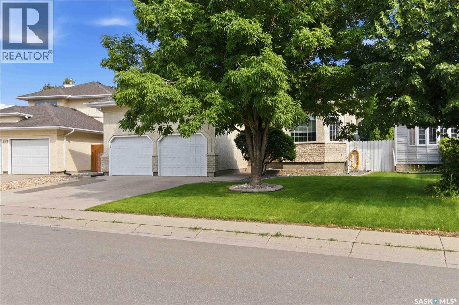 131 MENDEL CRESCENT - photo 5