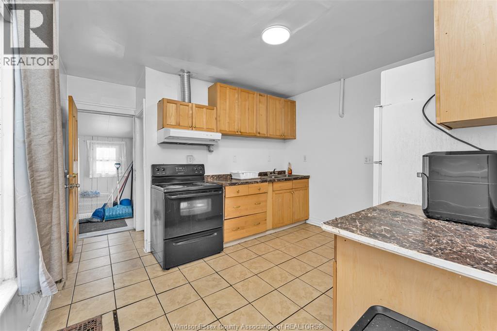 673 RANDOLPH AVENUE - 5