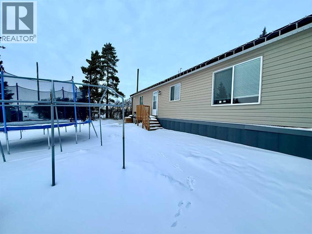 26, 1609 14 Street - 24