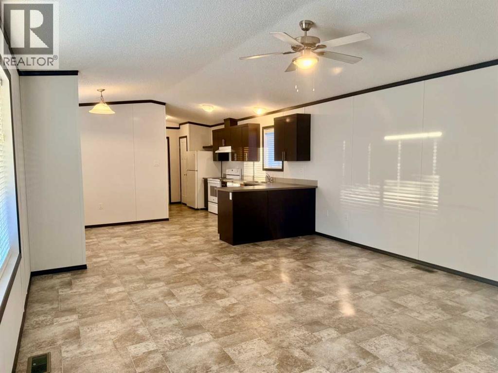 26, 1609 14 Street - 6