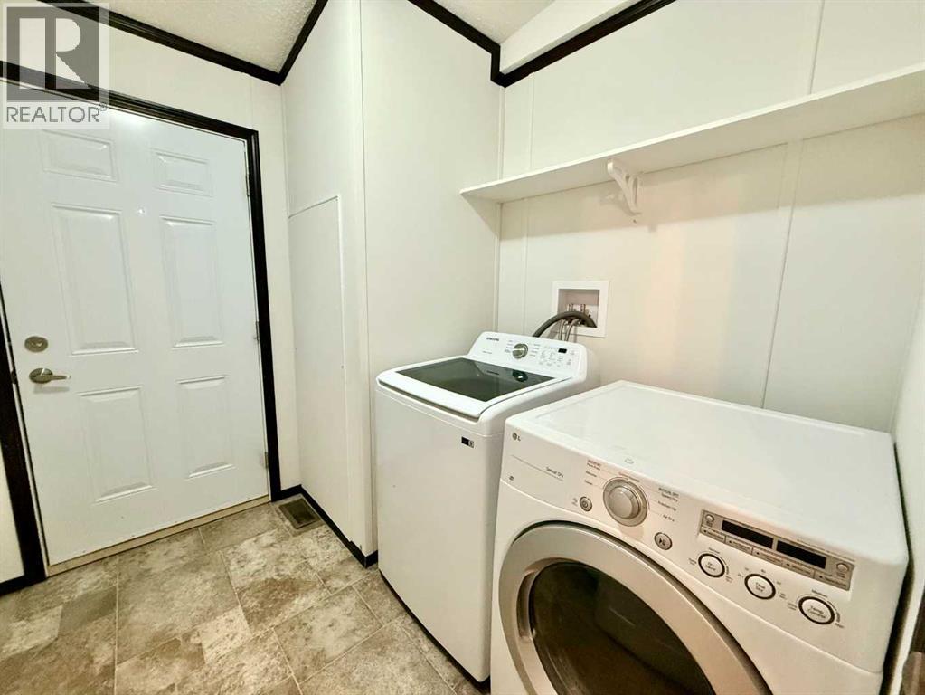 26, 1609 14 Street - 11