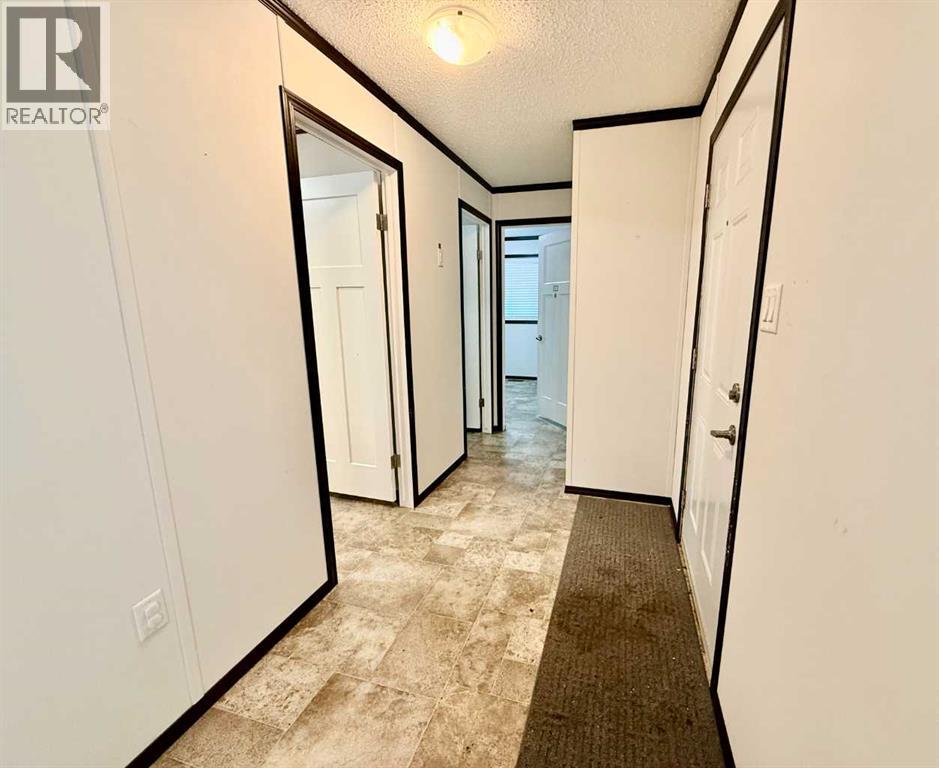 26, 1609 14 Street - 18