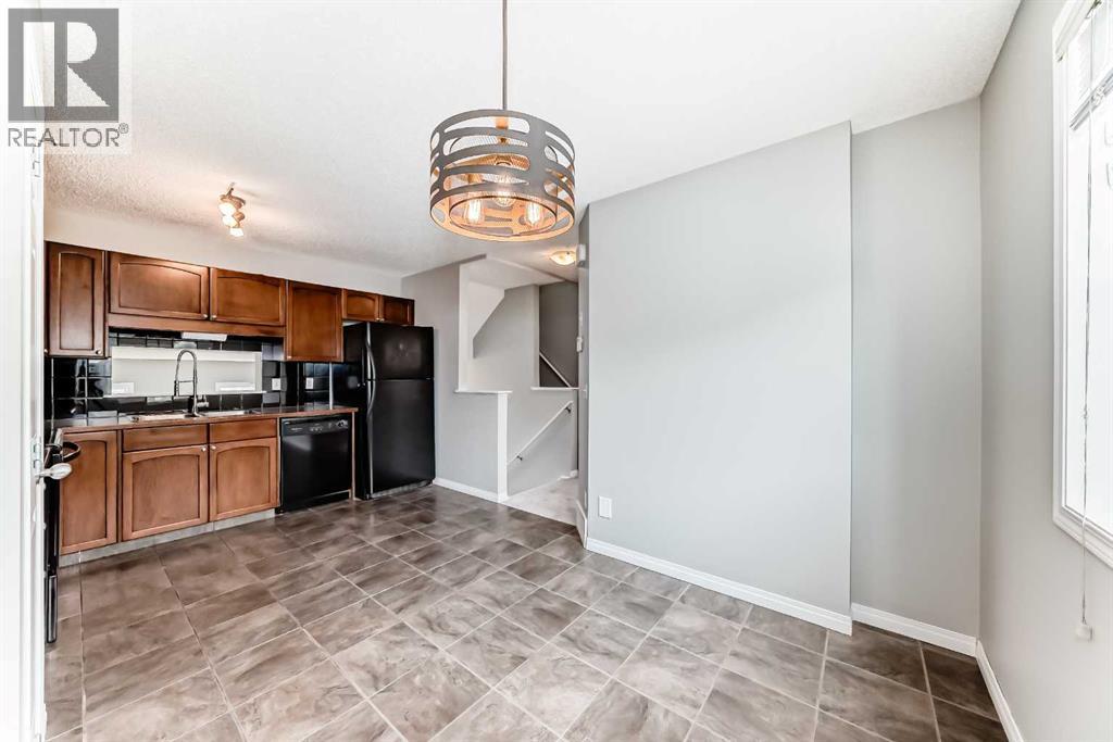 17 Copperfield Court SE - 17