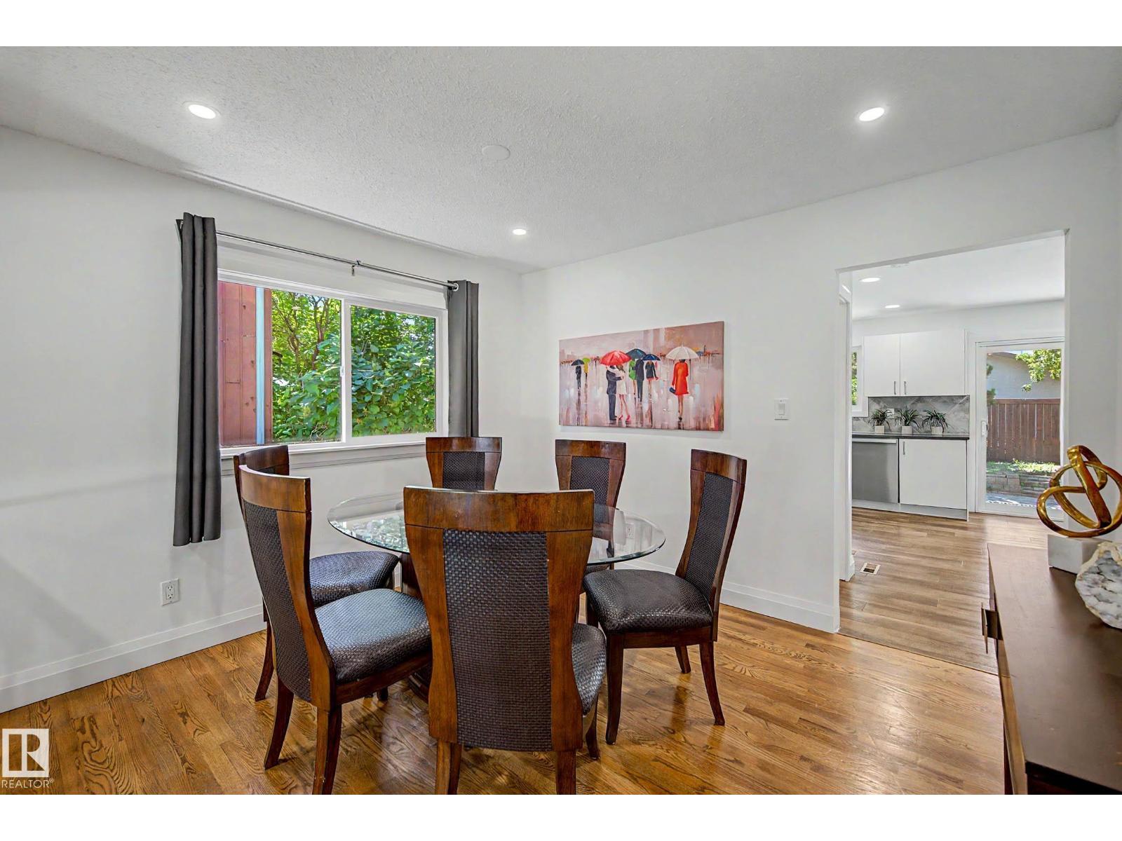 3718 103B ST NW - 11