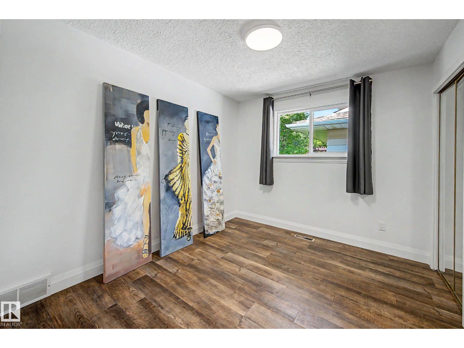 3718 103B ST NW - 27