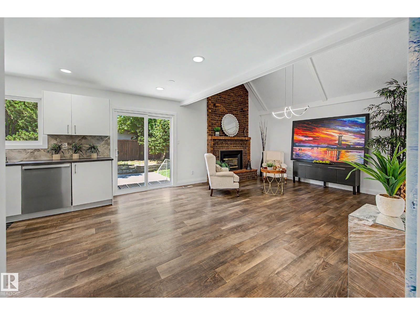 3718 103B ST NW - 13