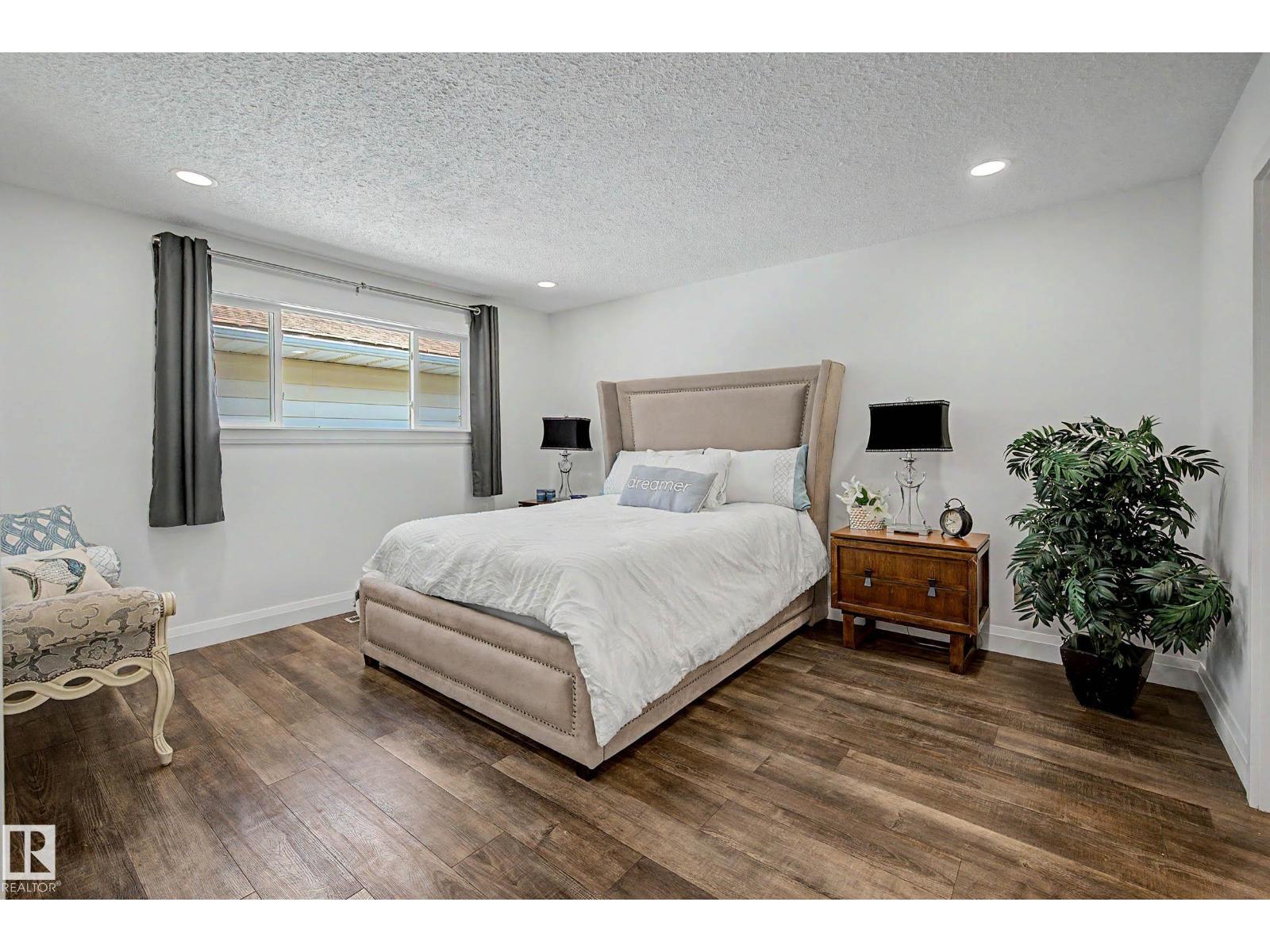 3718 103B ST NW - Image 24