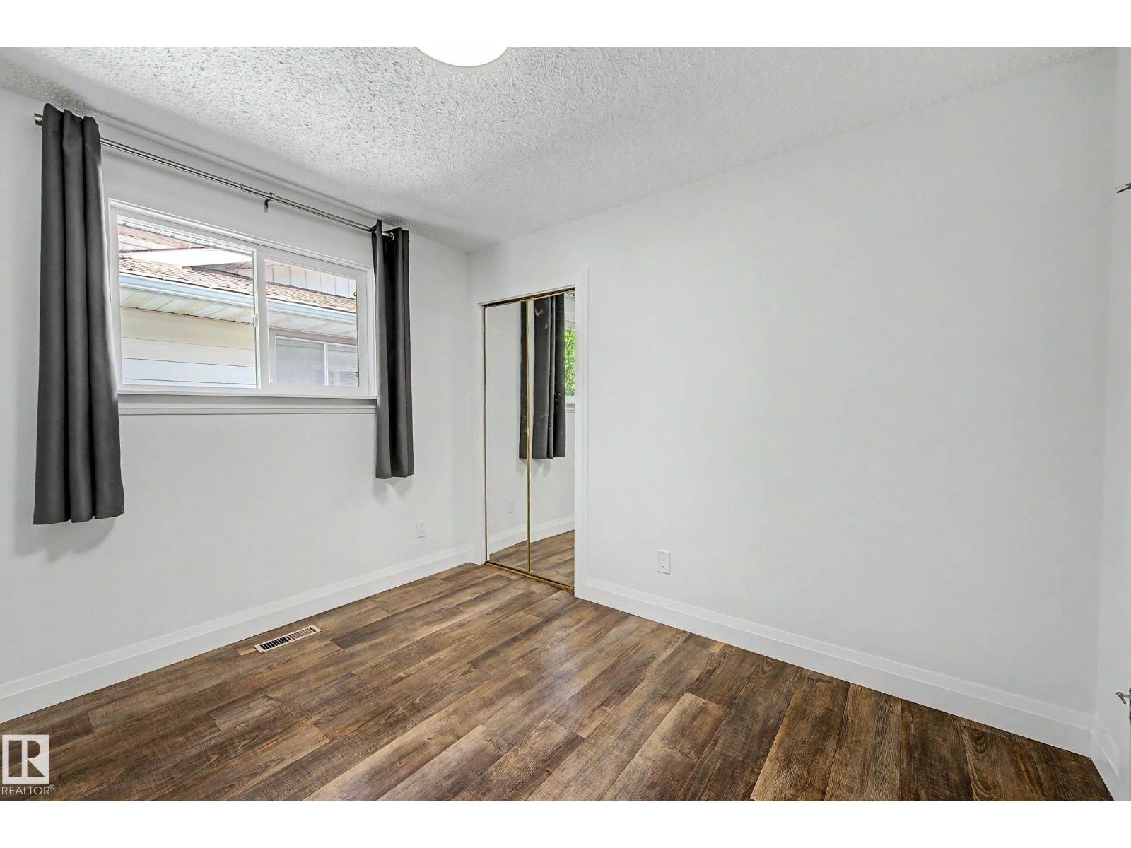3718 103B ST NW - 28