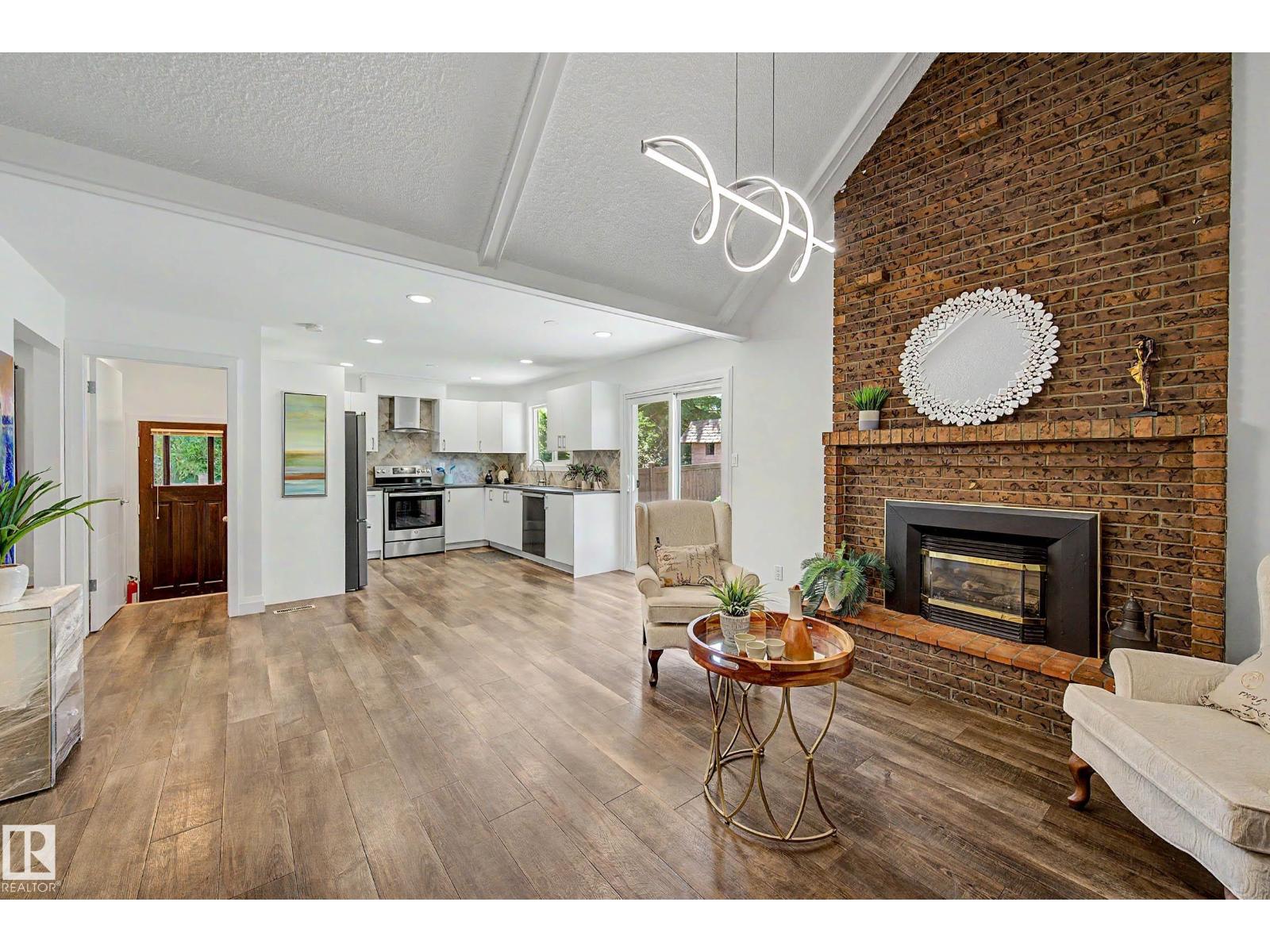 3718 103B ST NW - 17