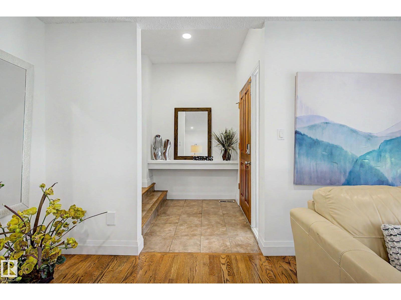 3718 103B ST NW - 6