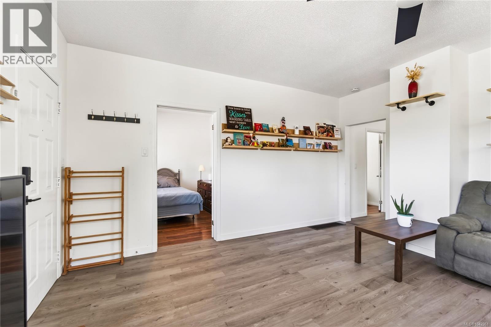 203 Prideaux St - 11