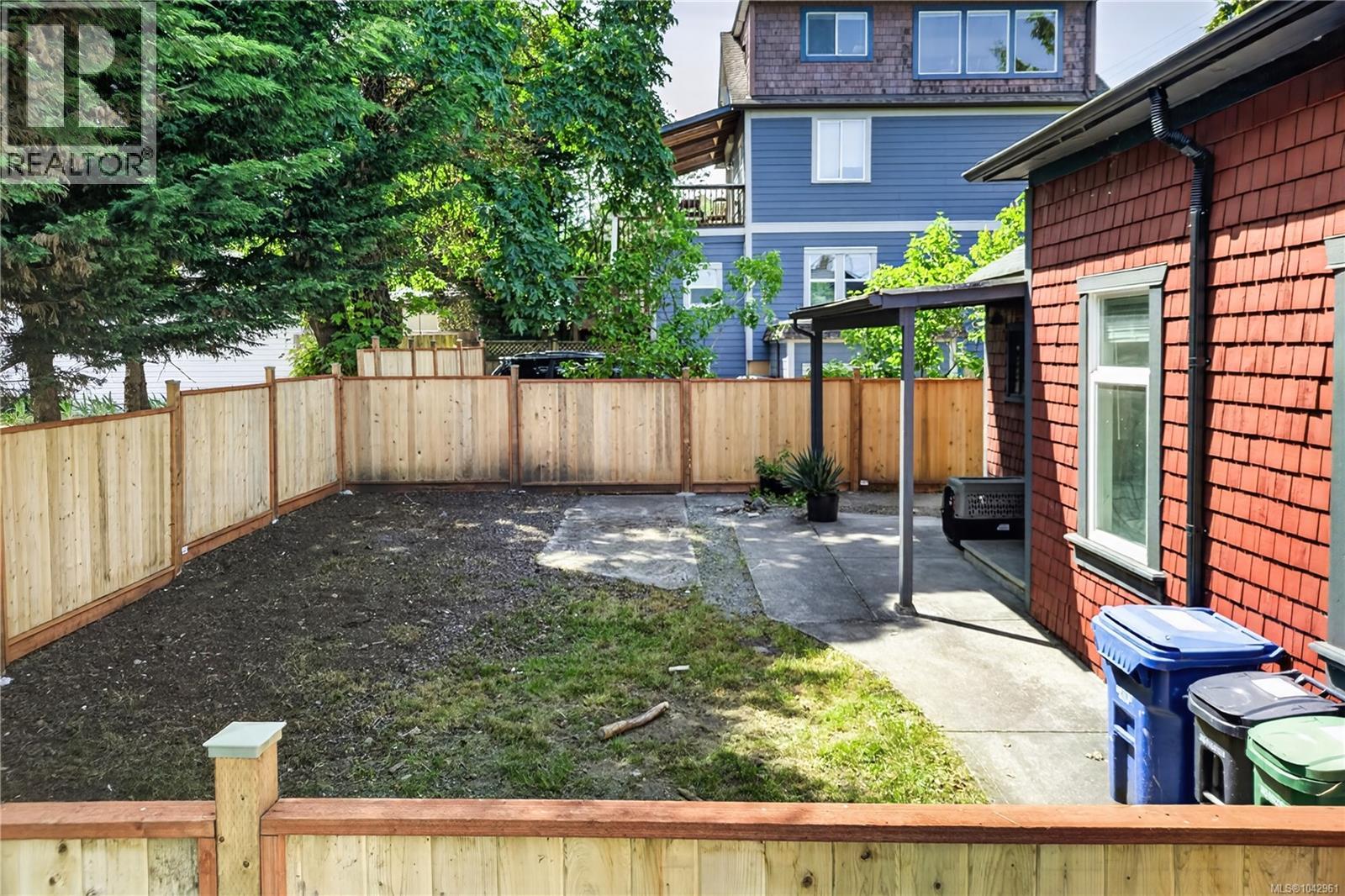 203 Prideaux St - 37