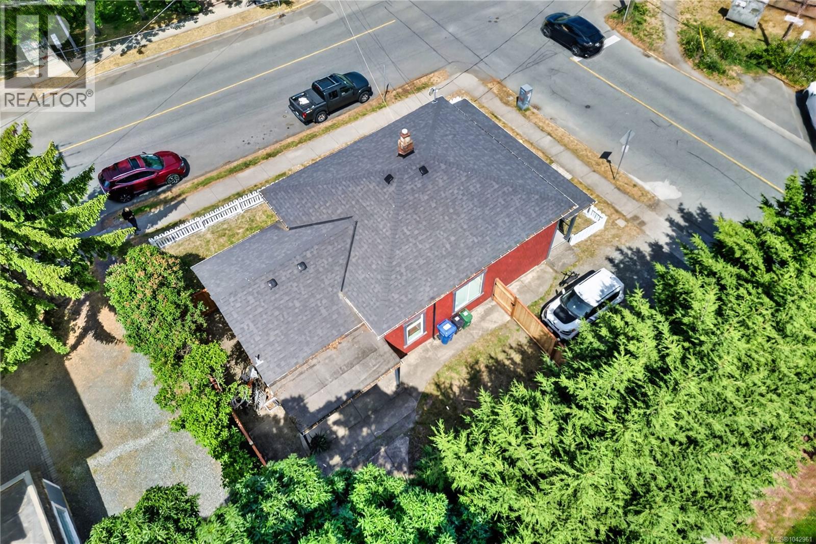 203 Prideaux St - 54