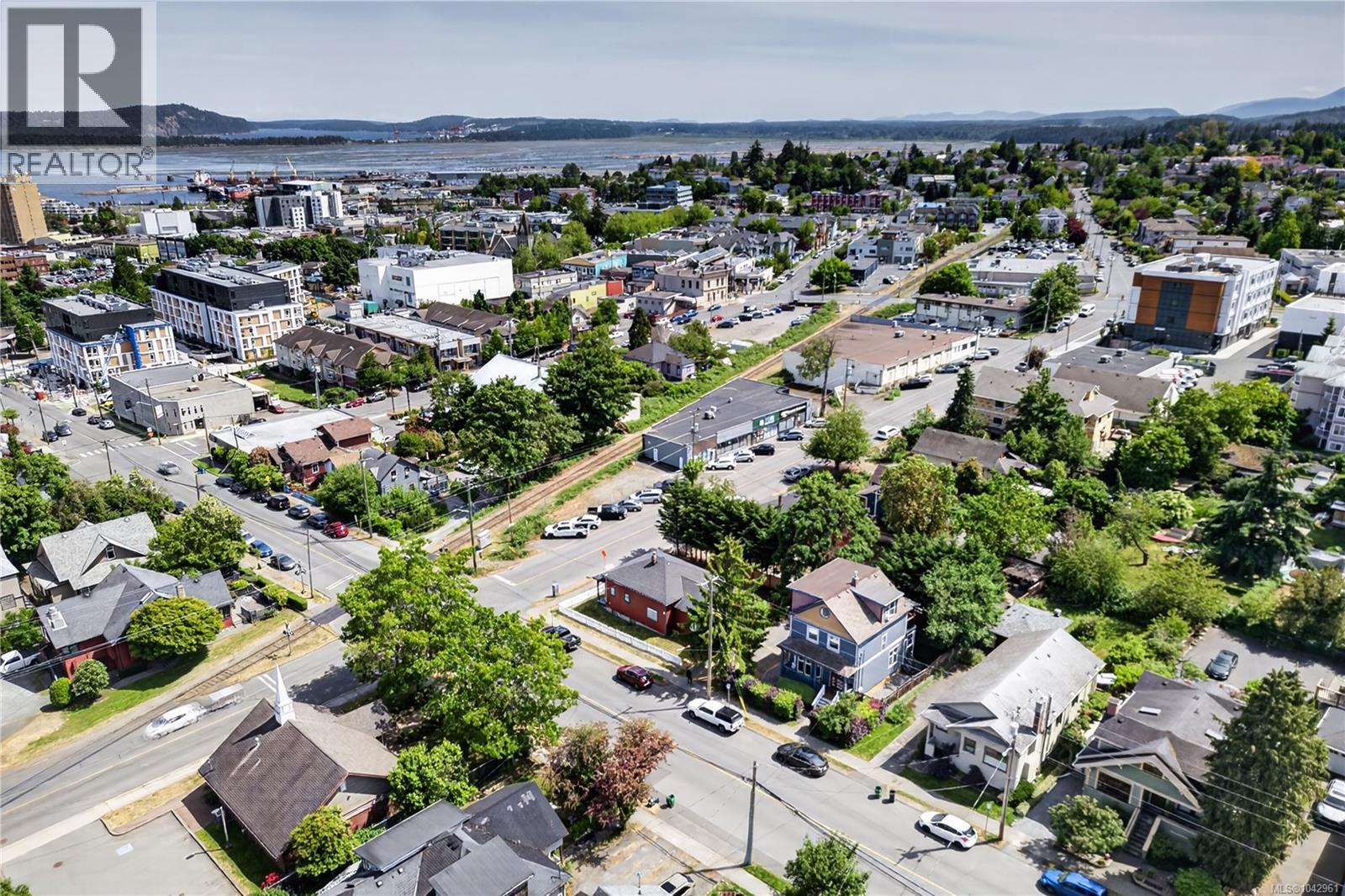 203 Prideaux St - 50