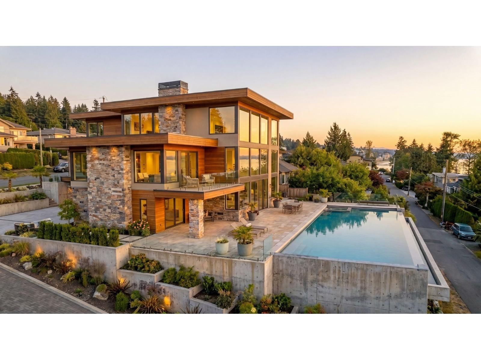 14310 SUNSET DRIVE, White Rock