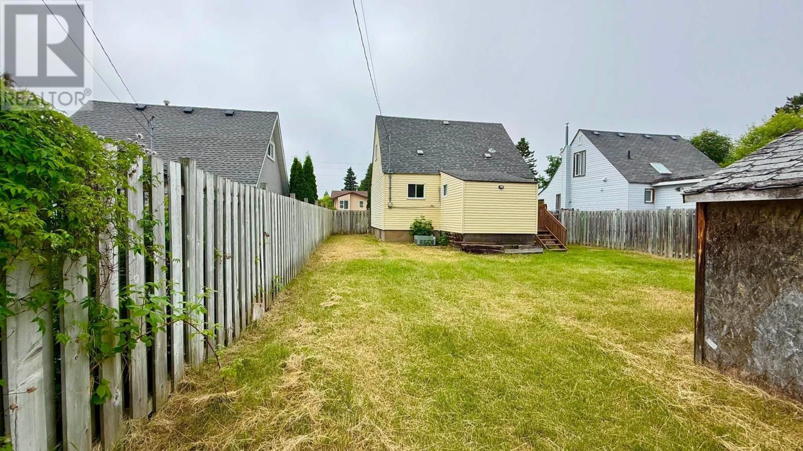 372 GRENVILLE AVE - Image 27