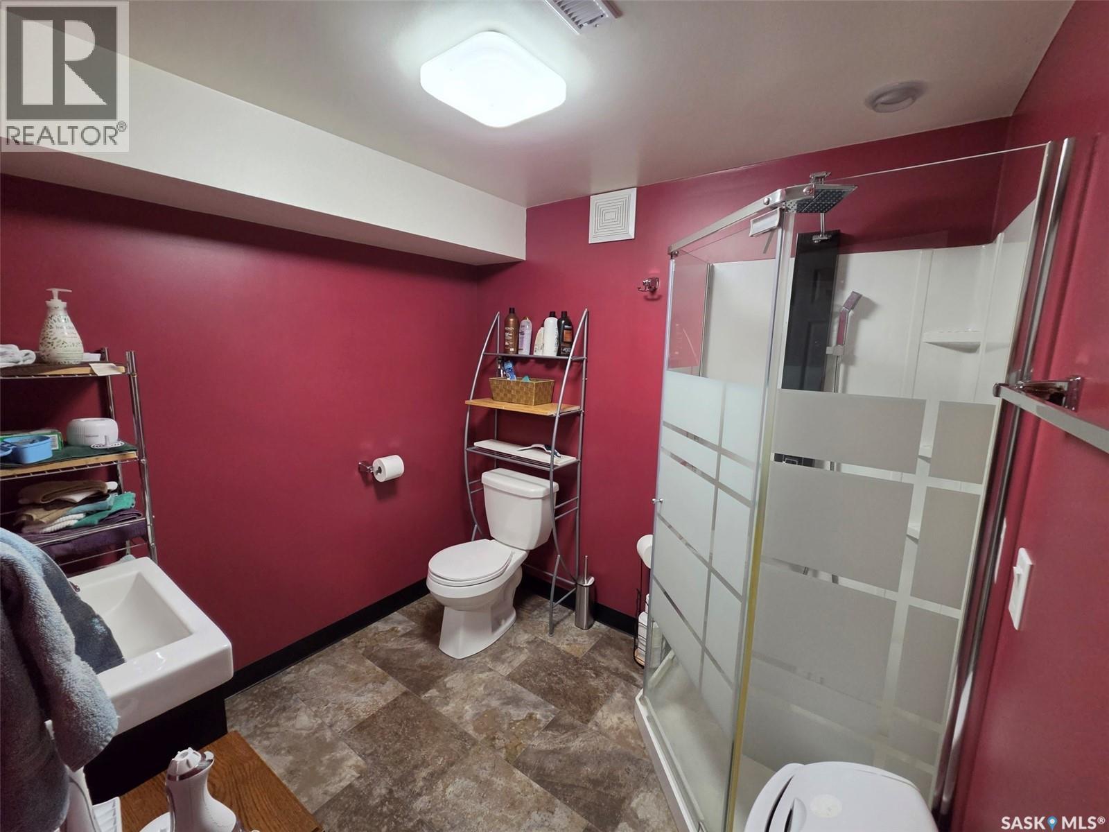 320 6th STREET W - 21