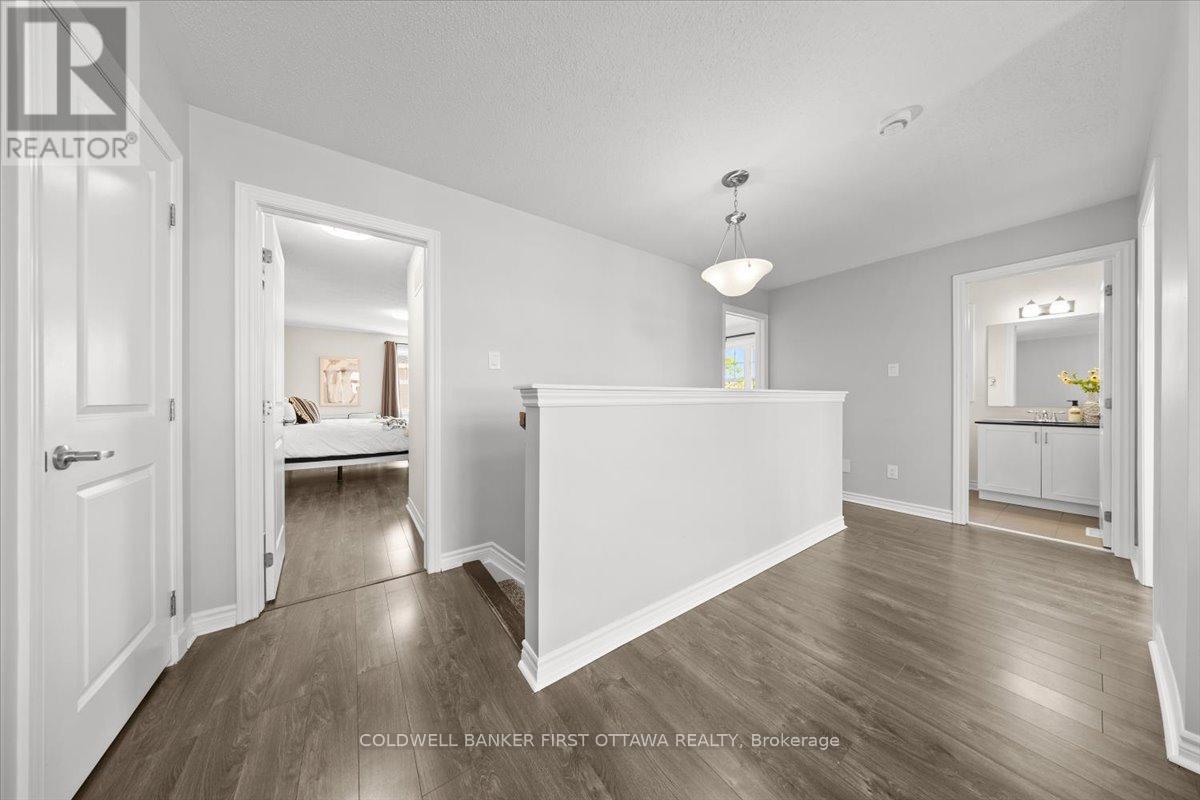 619 DUNDONALD DRIVE - 11