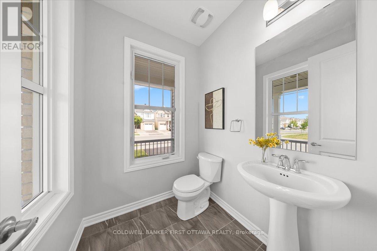 619 DUNDONALD DRIVE - 18