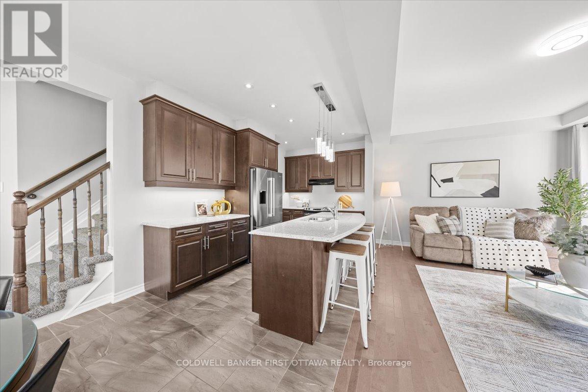 619 DUNDONALD DRIVE - 24