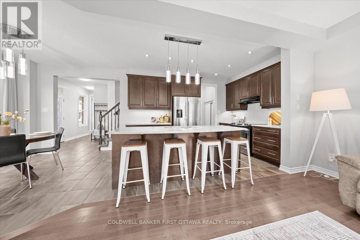 619 DUNDONALD DRIVE - 25