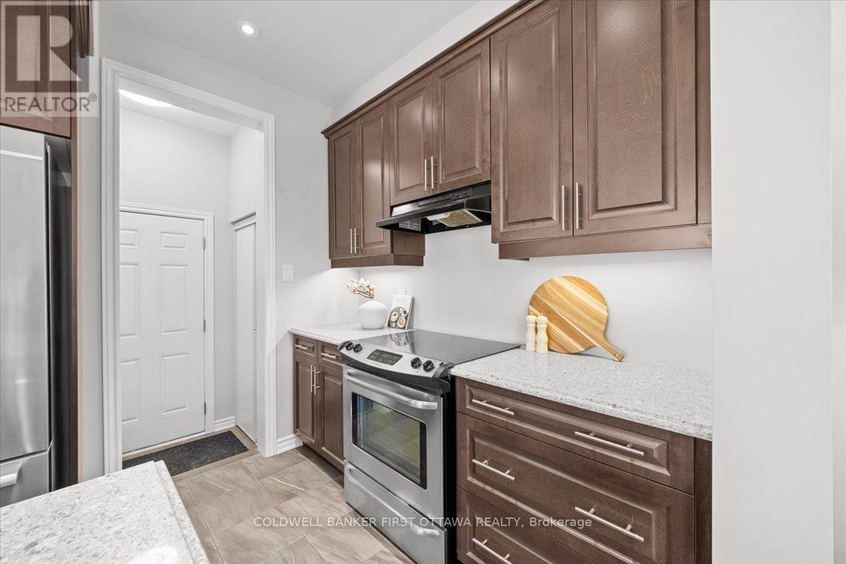 619 DUNDONALD DRIVE - 30
