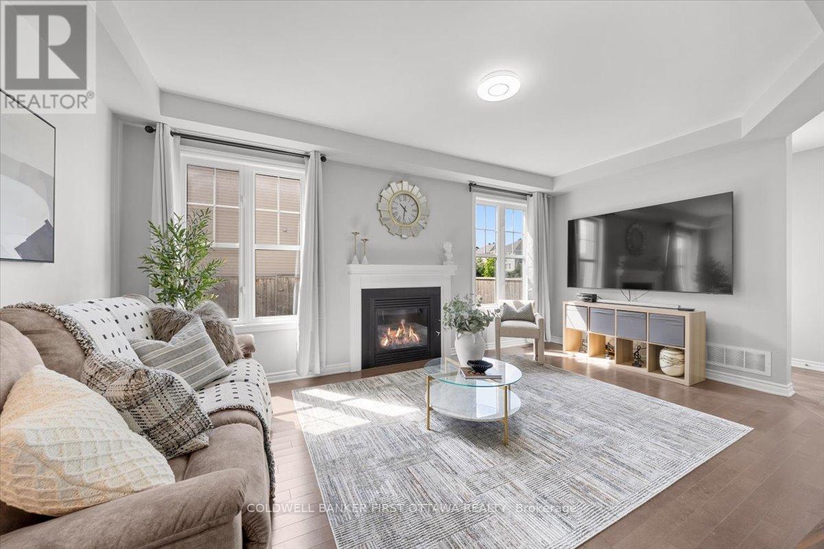 619 DUNDONALD DRIVE - 31