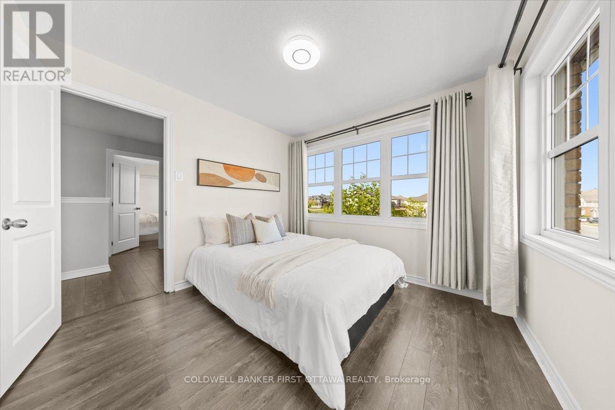 619 DUNDONALD DRIVE - 7