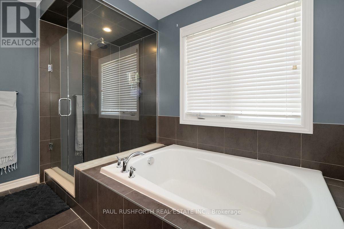 66 ESCALLONIA COURT - 15
