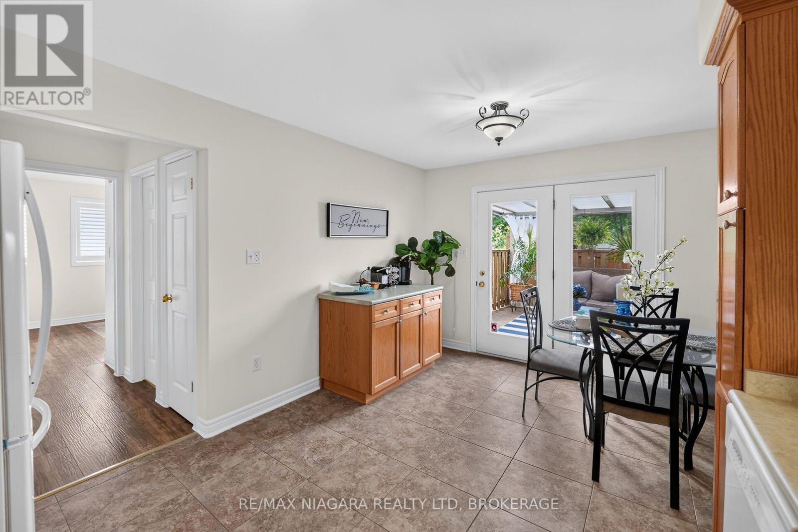 7710 VINCENT STREET W - 17