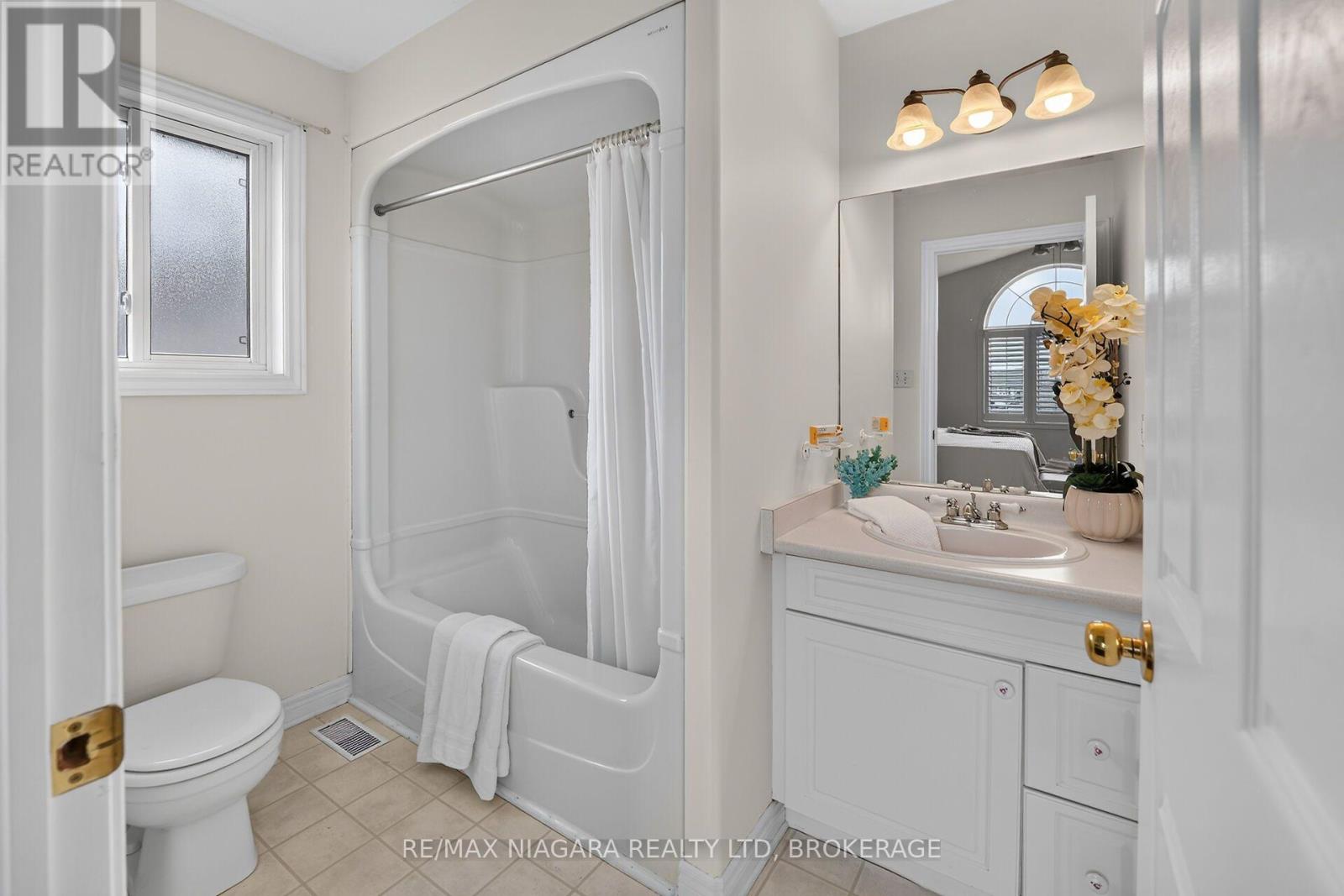 7710 VINCENT STREET W - 21