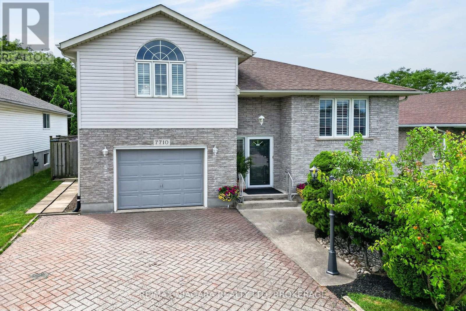 7710 VINCENT STREET W - 45
