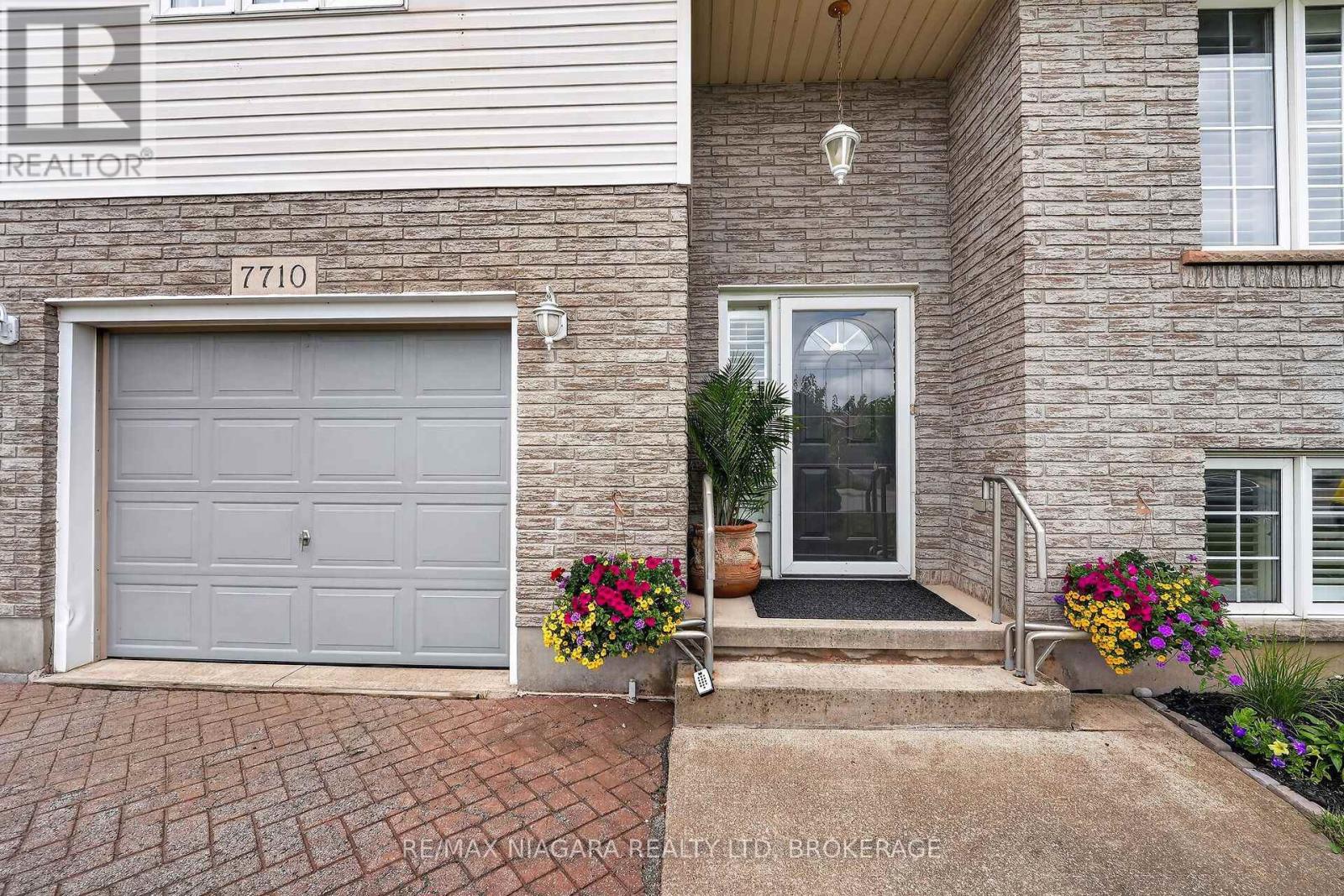 7710 VINCENT STREET W - 7
