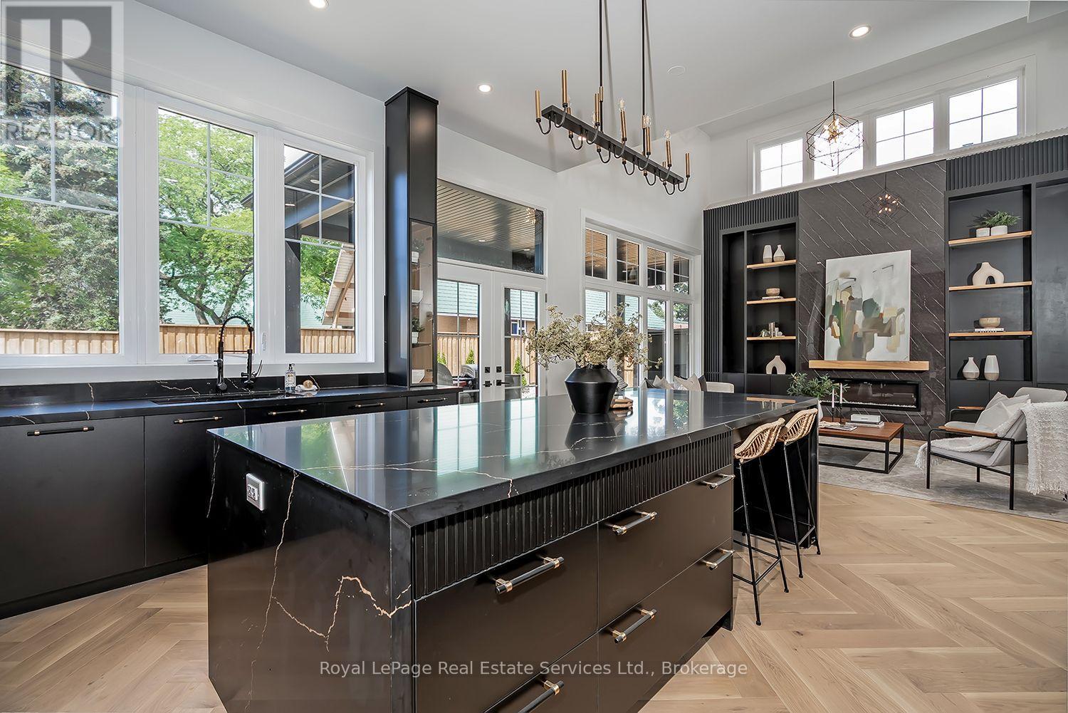 296 TUCK DRIVE - 17