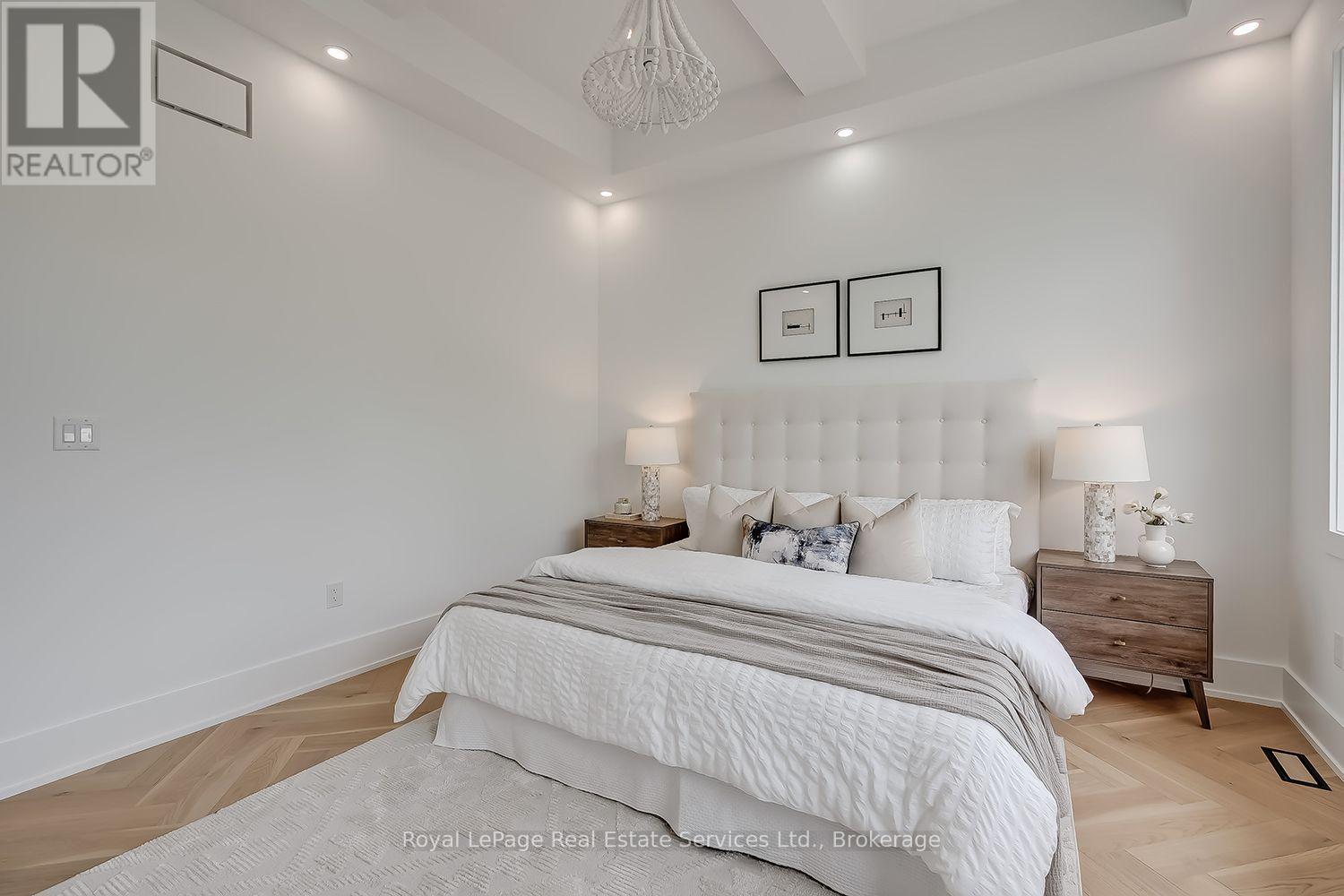 296 TUCK DRIVE - 25