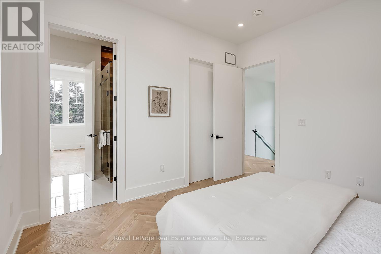 296 TUCK DRIVE - 30