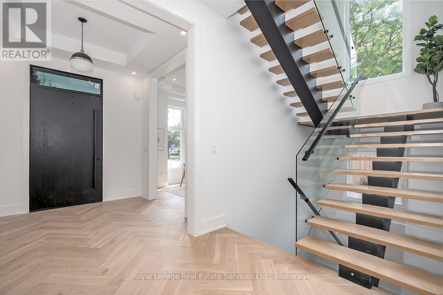 296 TUCK DRIVE - 4