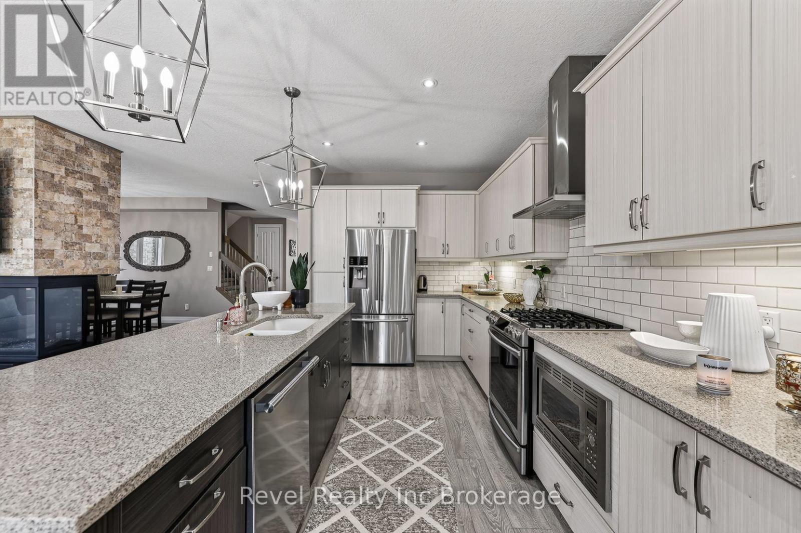 805 HALIFAX ROAD - Image 16