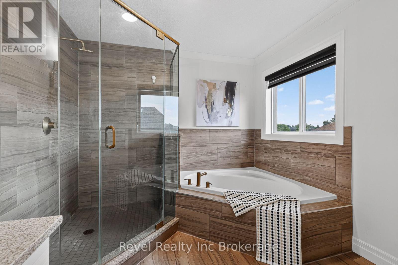 805 HALIFAX ROAD - Image 27