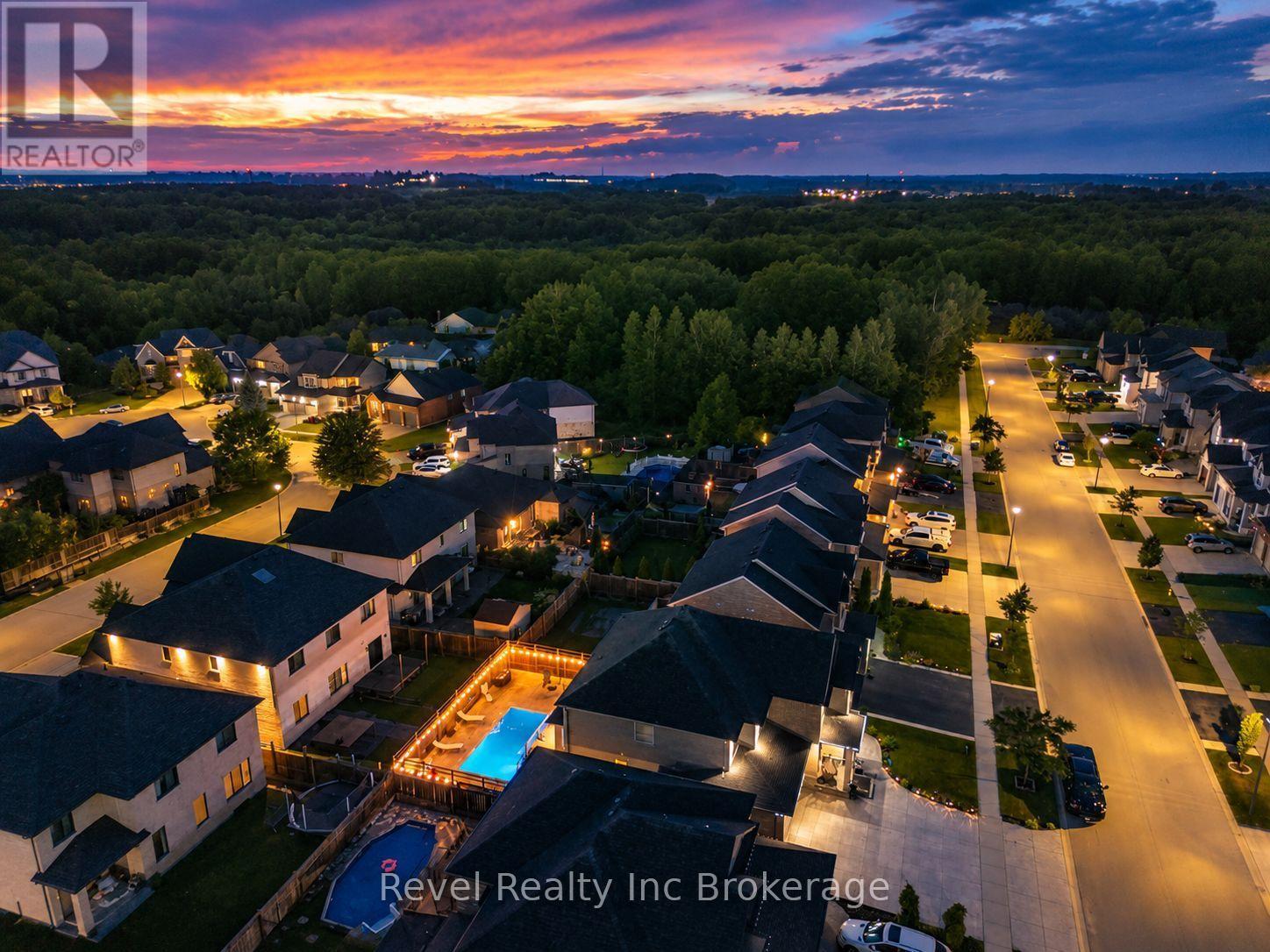 805 HALIFAX ROAD - Image 37