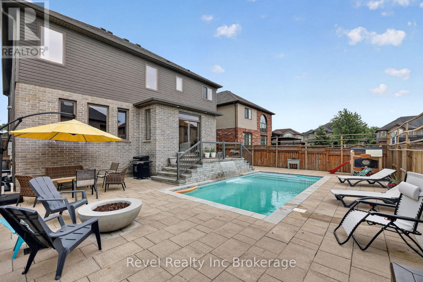 805 HALIFAX ROAD - Image 39