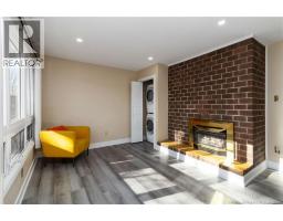 Bath (# pieces 1-6) - 72 Anne Street, Moncton, NB E1C4J6 Photo 13