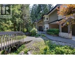 20 1900 Indian River Crescent, North Vancouver, BC V7G2R1 Photo 35