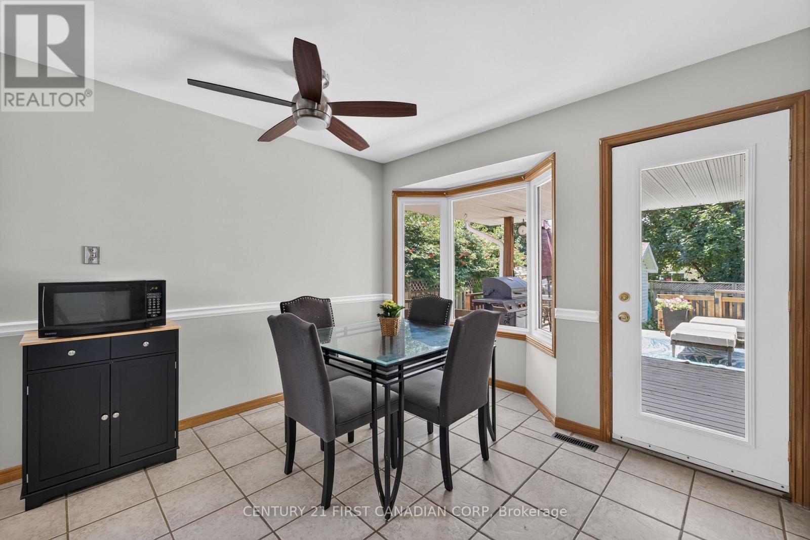 33 OLDEWOOD CRESCENT - 14